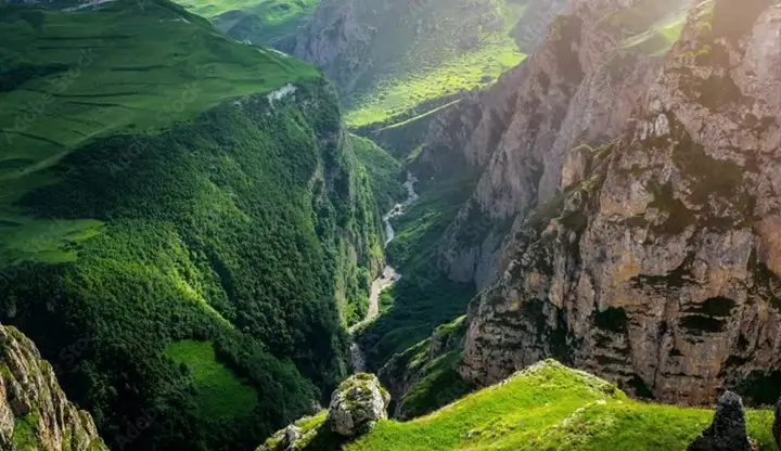 Tenghi Canyon